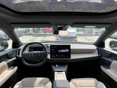 Volvo XC70 Plug-in Hybrid 2026 Two-Wheel Drive Long Range Core - ფოტო 19
