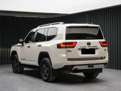 Toyota Land Cruiser (Import) 3.5T GR-Sport - ფოტო 4