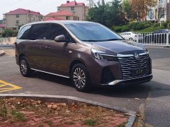 Buick GL8 Land Business Class Comfort Edition - ფოტო 3