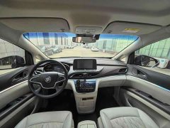 Buick GL8 Land Business Class Comfort Edition - ფოტო 5