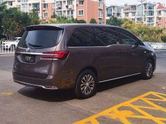 Buick GL8 Land Business Class Comfort Edition - ფოტო 9