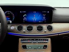 Mercedes-Benz E-Class New Energy Facelift E 350 e L Plug-in Hybrid Sedan - ფოტო 11