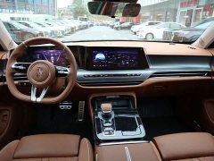 FAW Red Flag H9 2.0T Two-Wheel Drive Flagship Private Luxury Edition 5-Seater - ფოტო 12