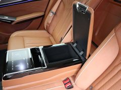 FAW Red Flag H9 2.0T Two-Wheel Drive Flagship Private Luxury Edition 5-Seater - ფოტო 19