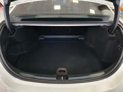 Mercedes-Benz C-Class Facelift C 200 L Sport Edition - ფოტო 9