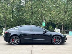 Tesla Model 3 Performance All-Wheel Drive - ფოტო 4