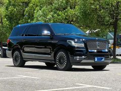 Lincoln Navigator 2020 3.5T Long Wheelbase Presidential Edition - ფოტო 3