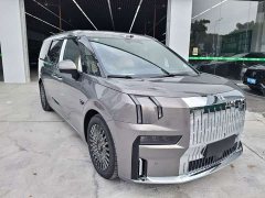 Zeekr Geely Geometry 009 Seven-Seat Ultra Home Edition - ფოტო 3