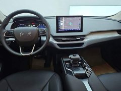 FAW Hongqi E-QM5 610km PLUS - ფოტო 12