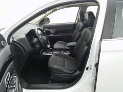 Mitsubishi Outlander 2021 2.4L AWD Radiance Edition 5-Seater - ფოტო 10