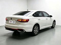Volkswagen Lavida 1.5L Automatic Starry Sky Five Million Edition - ფოტო 6