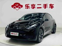 Tesla Model Y Rear-Wheel Drive - ფოტო 1