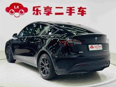 Tesla Model Y Rear-Wheel Drive - ფოტო 3