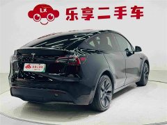 Tesla Model Y Rear-Wheel Drive - ფოტო 5