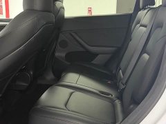 Tesla Model Y Rear-Wheel Drive - ფოტო 11
