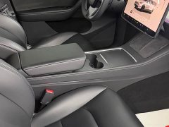 Tesla Model Y Rear-Wheel Drive - ფოტო 13