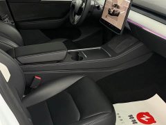 Tesla Model Y Rear-Wheel Drive - ფოტო 17