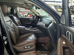 BMW X5 2022 xDrive 30Li Luxury M Sport Package - ფოტო 5