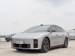 Li Auto i6 Two-Wheel Drive Standard - ფოტო 1