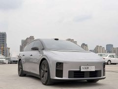 Li Auto i6 Two-Wheel Drive Standard - ფოტო 3