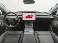 Tesla Model Y Rear-Wheel Drive - ფოტო 5