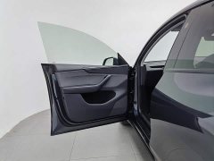 Tesla Model Y Rear-Wheel Drive - ფოტო 8