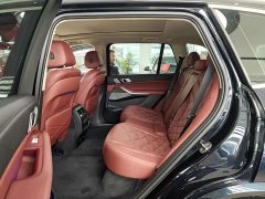 BMW X5 xDrive 30Li Luxury M Sport Package - ფოტო 10