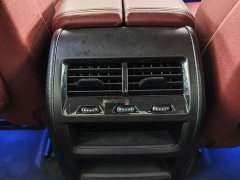 BMW X5 xDrive 30Li Luxury M Sport Package - ფოტო 11