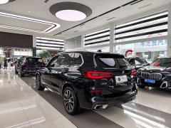 BMW X5 xDrive 30Li Luxury M Sport Package - ფოტო 14