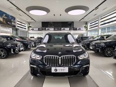 BMW X5 xDrive 30Li Luxury M Sport Package - ფოტო 3