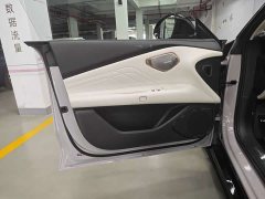 Lynk & Co Geely Lynk & Co 10 2025 240 AWD Ultra - ფოტო 14