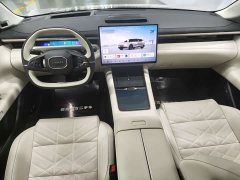 Lynk & Co Geely Lynk & Co 10 2025 240 AWD Ultra - ფოტო 6