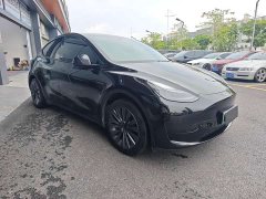 Tesla Model Y 2022 Facelift Rear-Wheel Drive - ფოტო 3