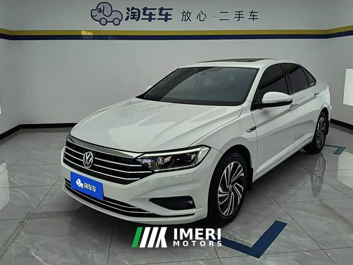 Volkswagen Sagitar 280TSI DSG Flying Edition