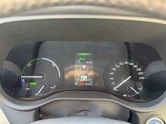 Toyota Gravia 2022 2.5L Hybrid Premium Edition - ფოტო 11