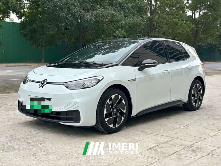 Volkswagen ID.3 Outstanding Edition - ავტომობილი ჩინეთიდან