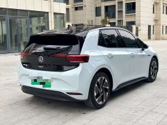 Volkswagen ID.3 Outstanding Edition - ფოტო 9