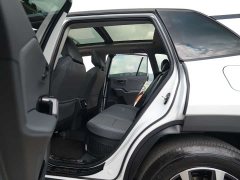 Toyota RAV4 Dual Engine 2.0L FWD Luxury - ფოტო 9