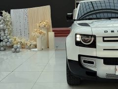 Land Rover Defender 2020 110 P400 Euro Spec - ფოტო 4
