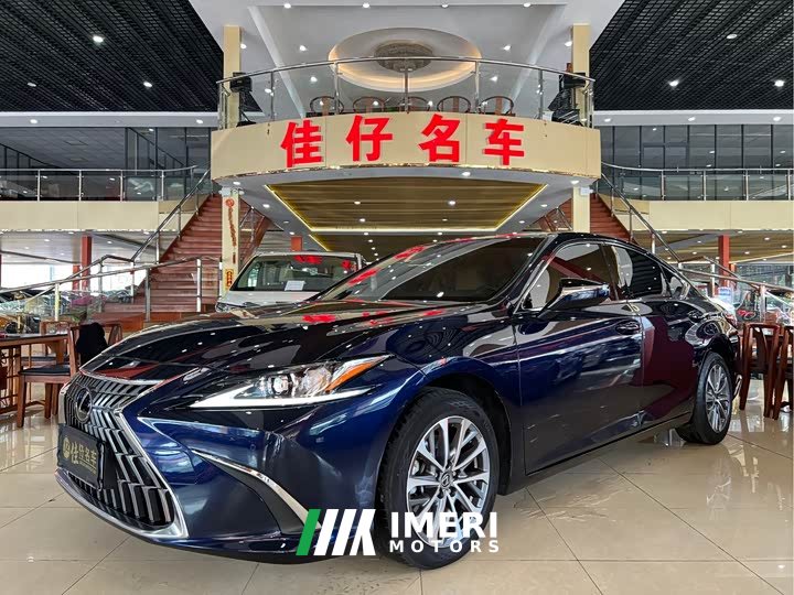 Lexus ES 200 Excellence Edition
