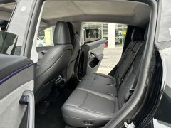 Tesla Model Y Rear-Wheel Drive - ფოტო 8