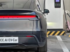 Tesla Model Y Rear-Wheel Drive - ფოტო 14