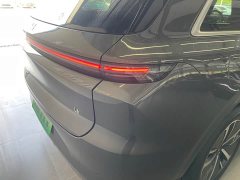 Li Auto L6 Pro - ფოტო 10