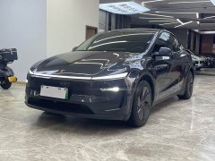 Tesla Model Y Rear-Wheel Drive - ფოტო 1
