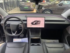 Tesla Model Y Rear-Wheel Drive - ფოტო 15