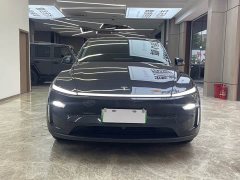 Tesla Model Y Rear-Wheel Drive - ფოტო 2