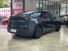 Tesla Model Y Rear-Wheel Drive - ფოტო 7