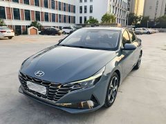 Hyundai Elantra 1.5L CVT Luxury - ფოტო 1
