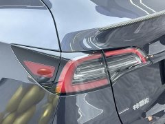Tesla Model Y Long Range All-Wheel Drive - ფოტო 12