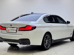 BMW 5 Series 525Li M Sport Package - ფოტო 3